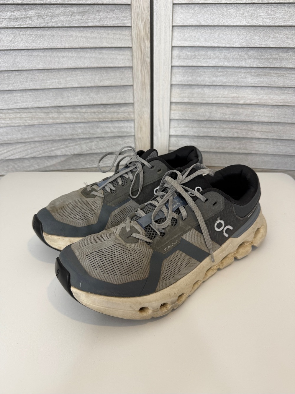 On Running Cloudace Running Shoes Gray Men’s 9.5 Women’s 11 EU 43